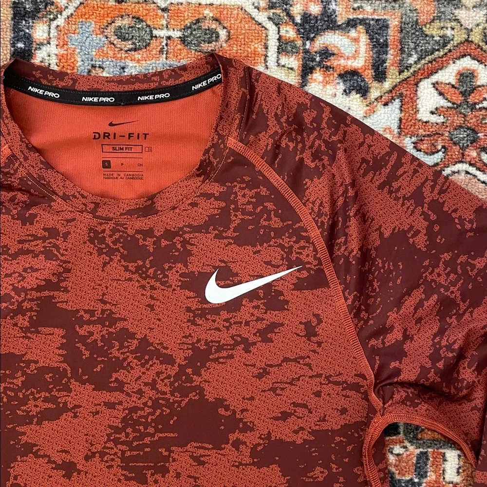 Nike Pro HyperCool Camo Compression Shirt | Men’s Size S